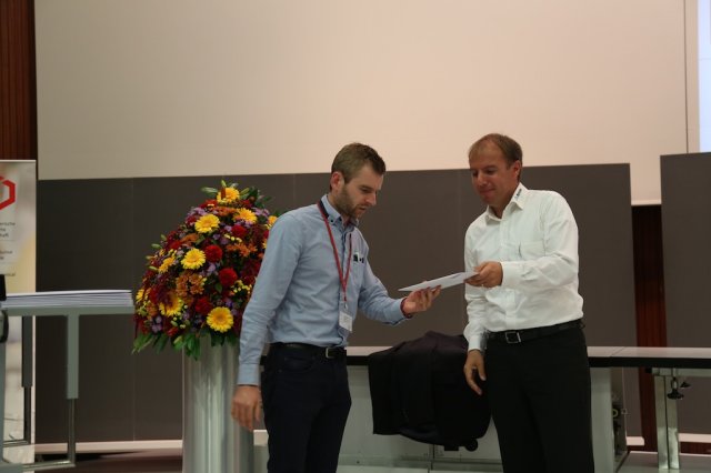 10_fm14_winnersbestposteraward_03