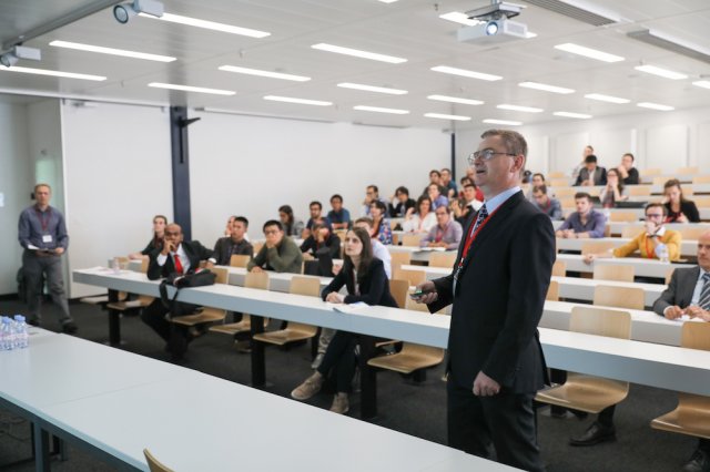 fm18_postersession_890