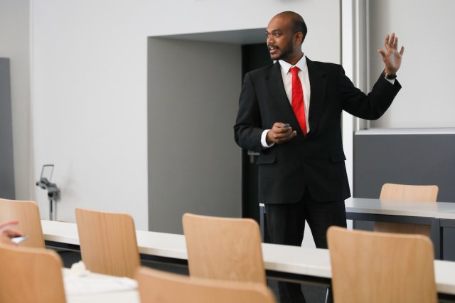 fm18_postersession_903